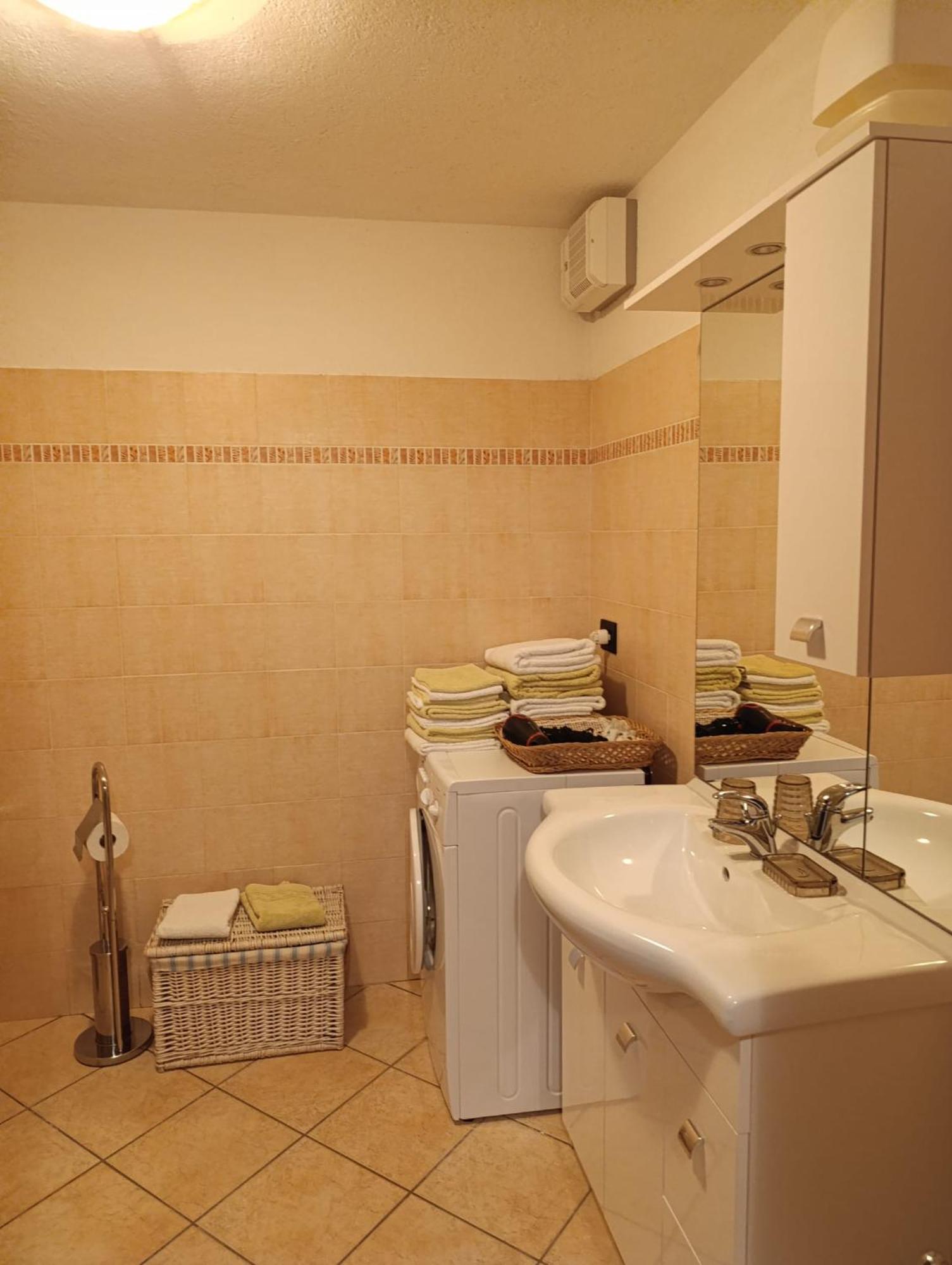 Casa Fedora Appartement Saint-Vincent Buitenkant foto